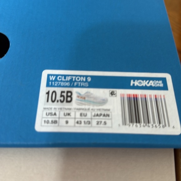 Hoka Women's White and Aqua Athletic Shoes - Picture 7 of 7